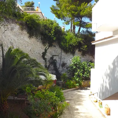 Residenza Collina Dei Pini Lägenhetshotell