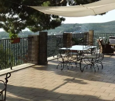 Residenza Collina Dei Pini 3*